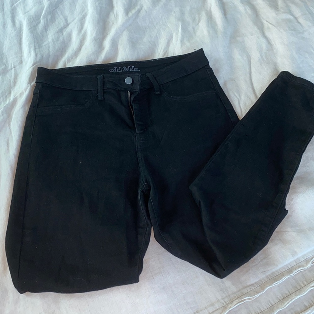 black skinny jeans